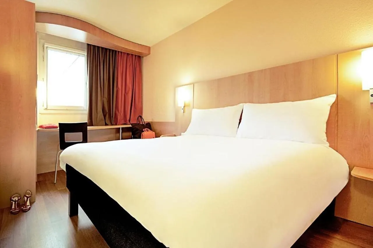 Hotel Ibis Lille Centre Gares 3*,  Francia