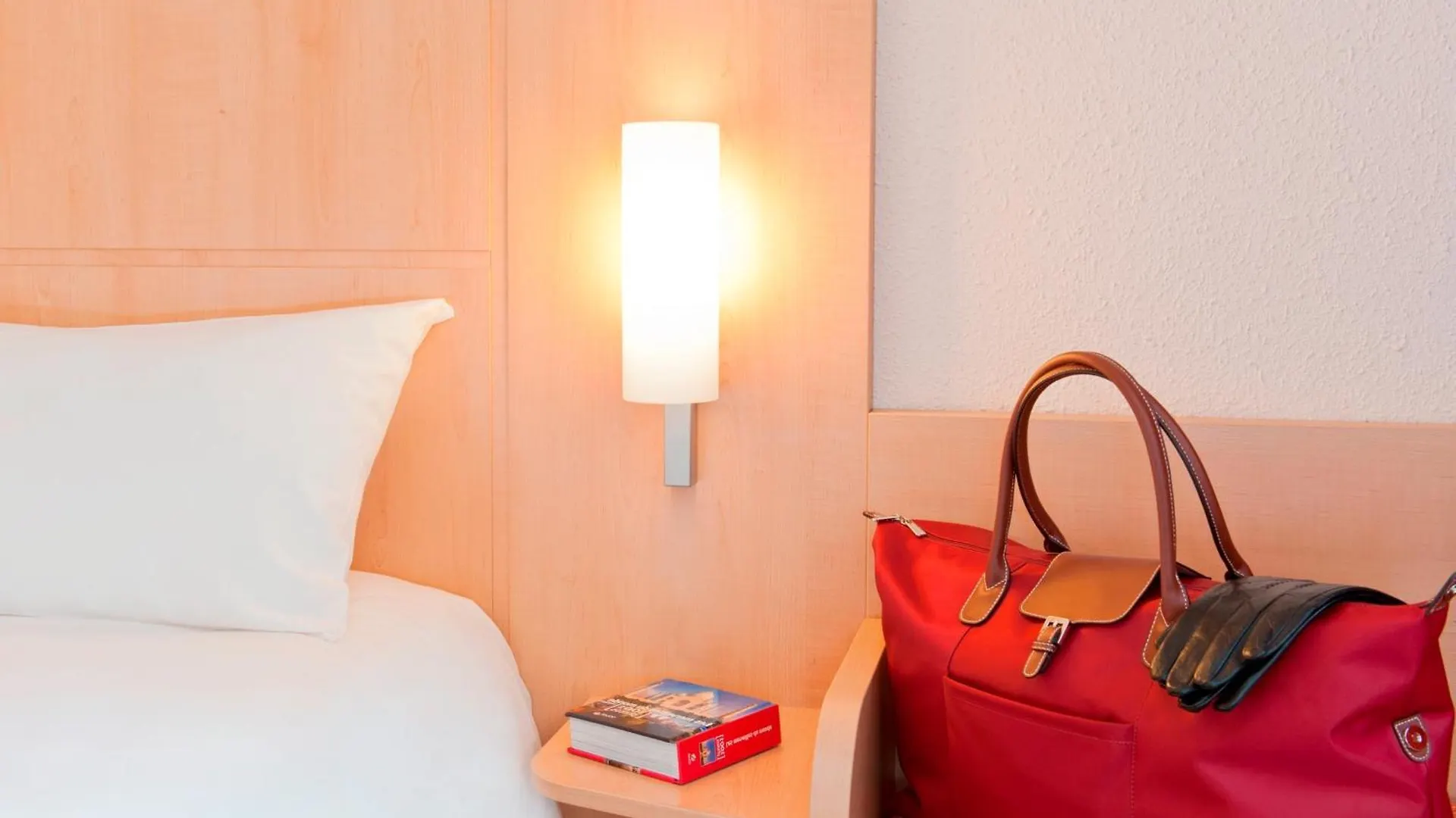 Ibis Lille Centre Gares Hotel