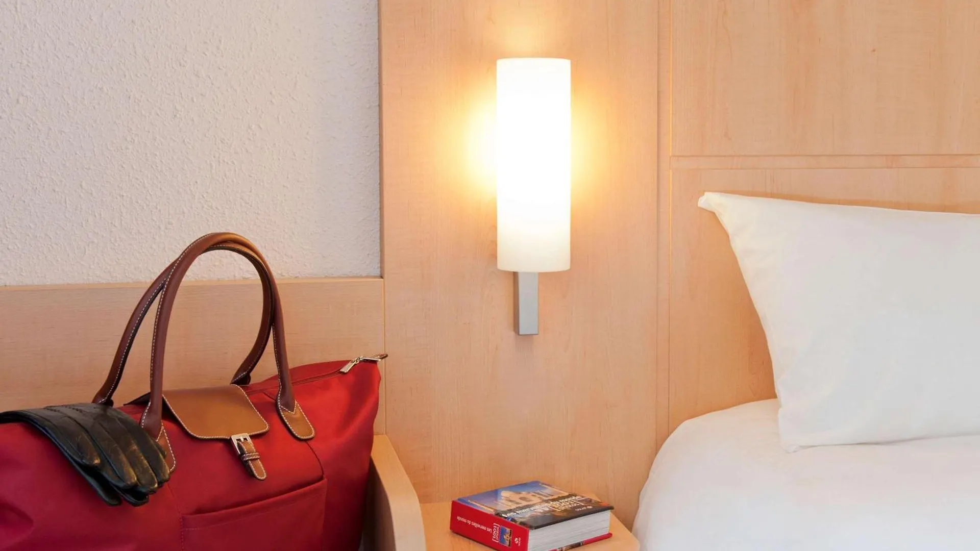 Ibis Lille Centre Gares Hotel