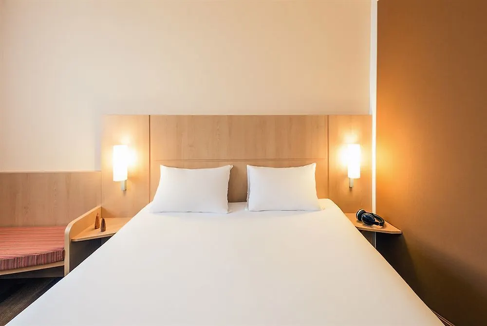 Ibis Lille Centre Gares Hotel